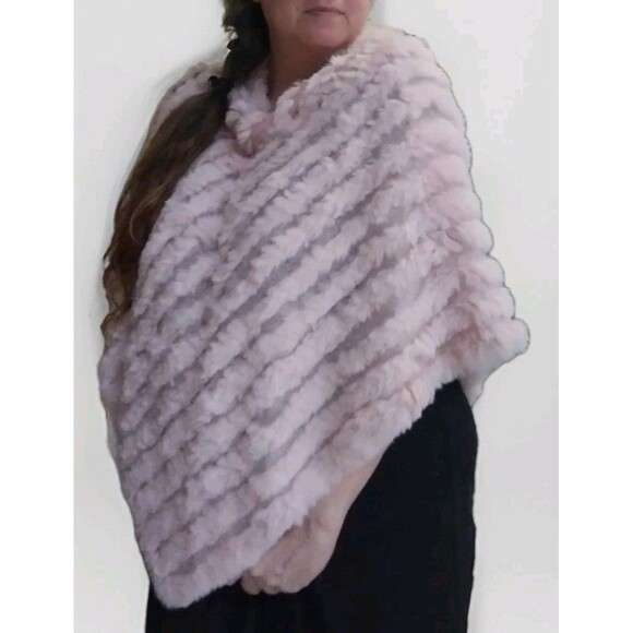 Christopher & Banks Rabbit Fur & Knit Light Pink Poncho Shawl Sweater One Size - Picture 3 of 12